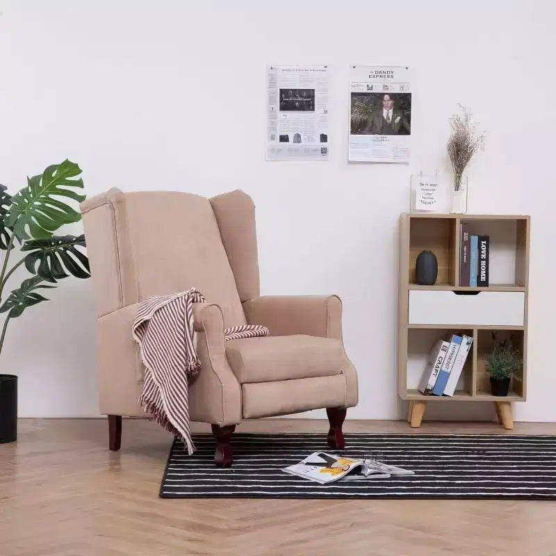 Recliner in Cream Fabric - Comfortable Adjustable Reclining Armchair with Soft Sponge Padding and Strong Wooden Legs for Living Room - White