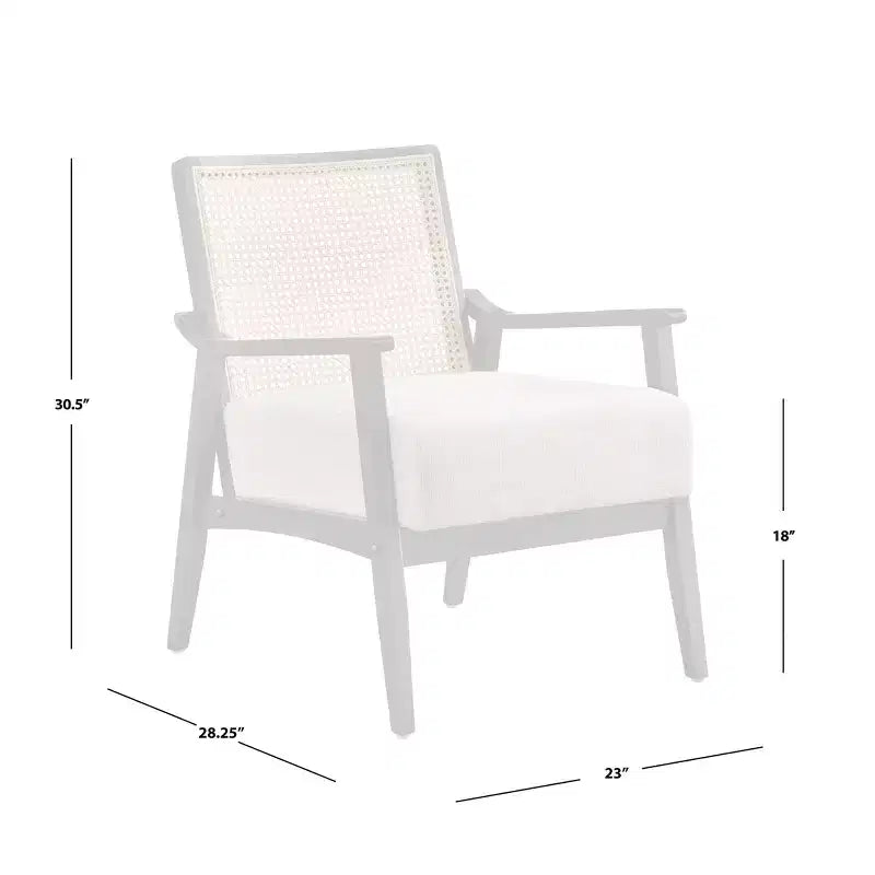 Poltrona Hannah con schienale in rattan e struttura in legno massello.