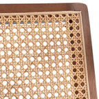 Poltrona Hannah con schienale in rattan e struttura in legno massello.